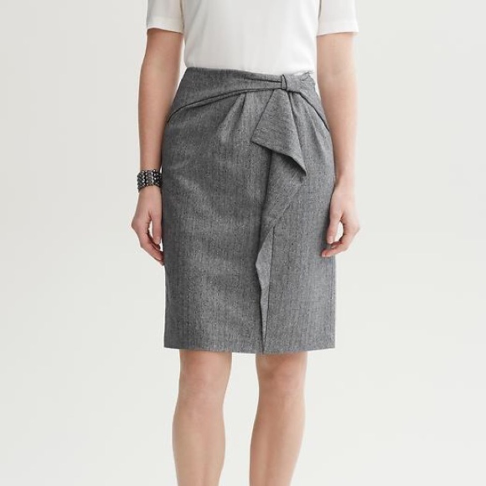 Banana Republic Petite Tweed Skirt with Bow Detail